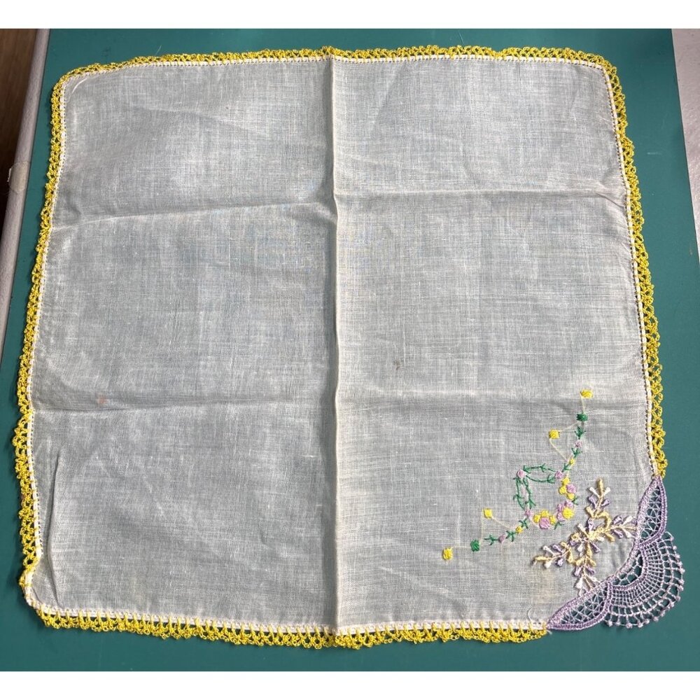 VTG Victorian Edwardian Cotton Handkerchief Ivory Hand Crafted Lace Crocheted Ye - Picture 2 of 5